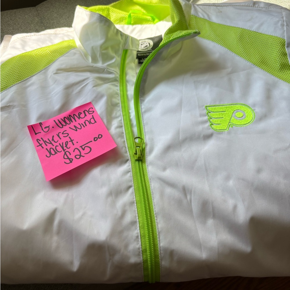 Women’s clothes
